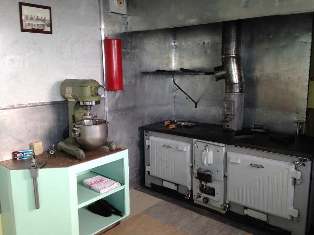 Kitchen, Hillary's TAE/IGY Hut (006)