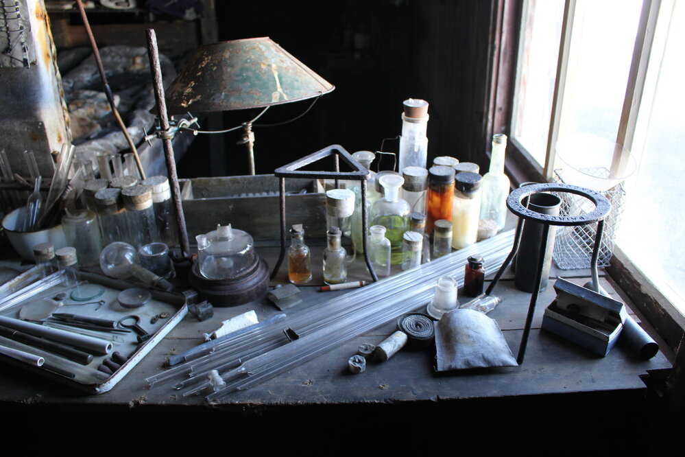 2016-17, Scott's 'Terra Nova' hut inspection, interior (055)