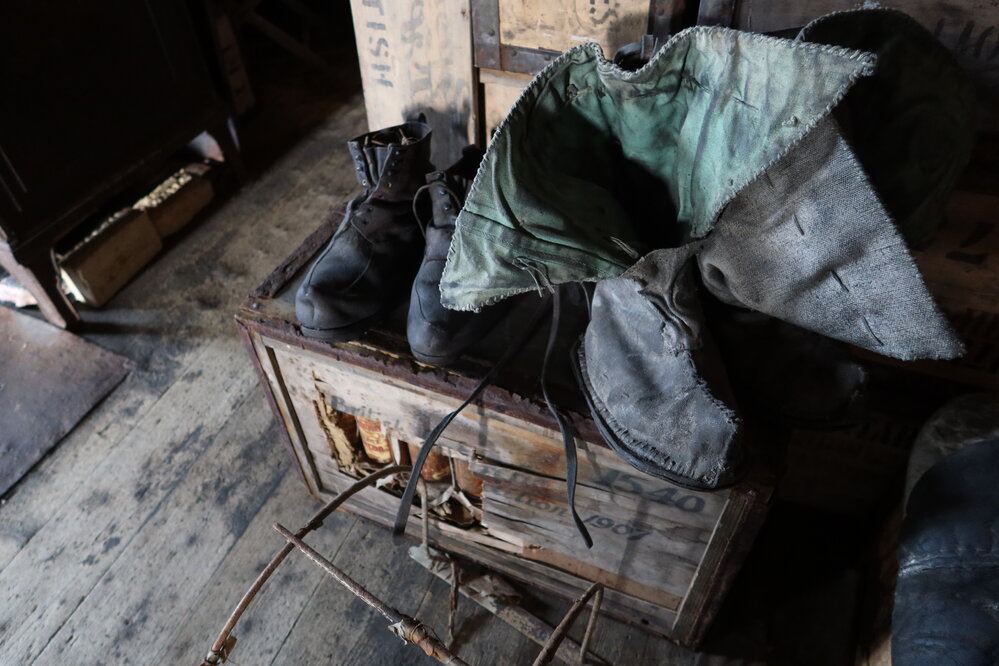 2022-23 Boots, Shackleton's 'Nimrod' hut