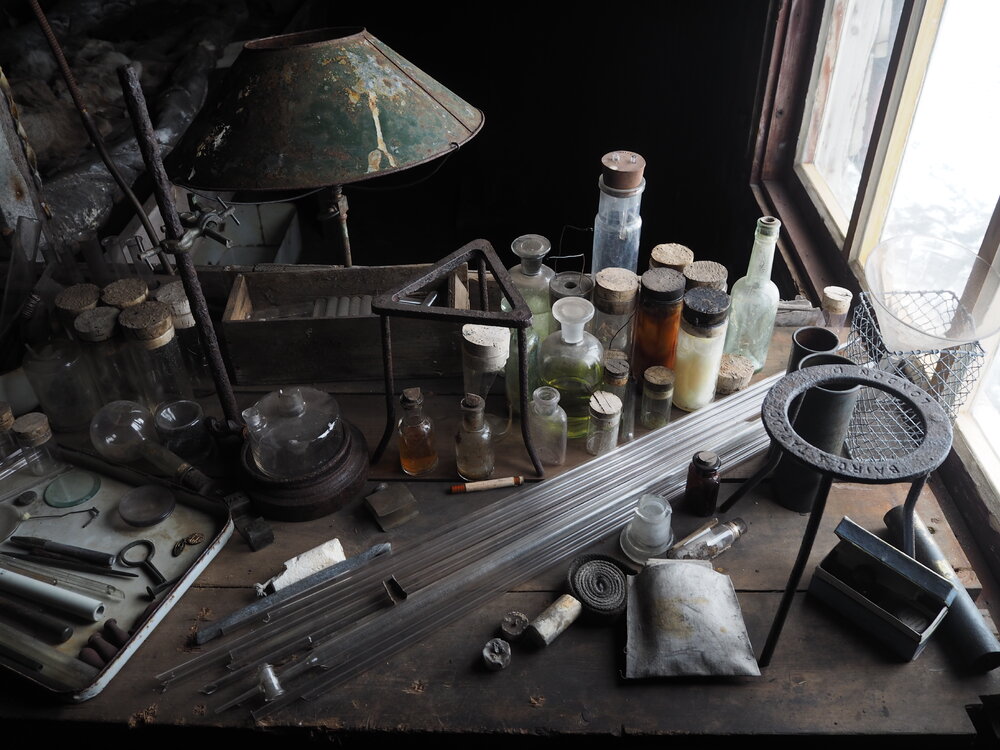 Biology bench, Scott's 'Terra Nova' hut (001)