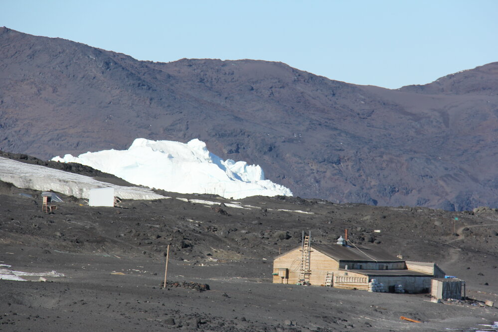 2022 Scott's 'Terra Nova' hut and environs, viewed from North-east