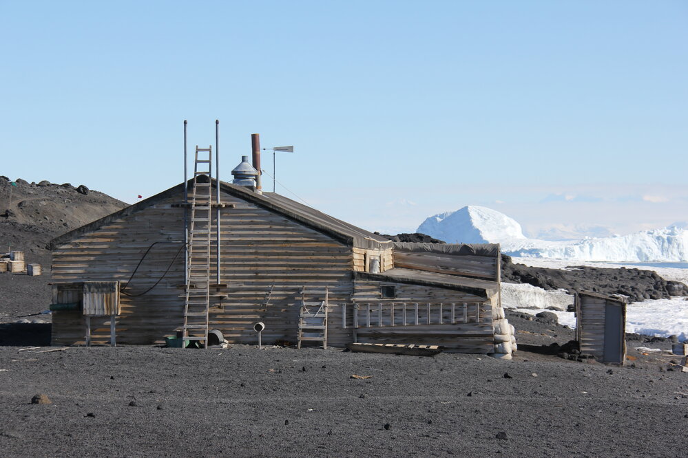 2022 Scott's 'Terra Nova' hut, exterior, East elevation