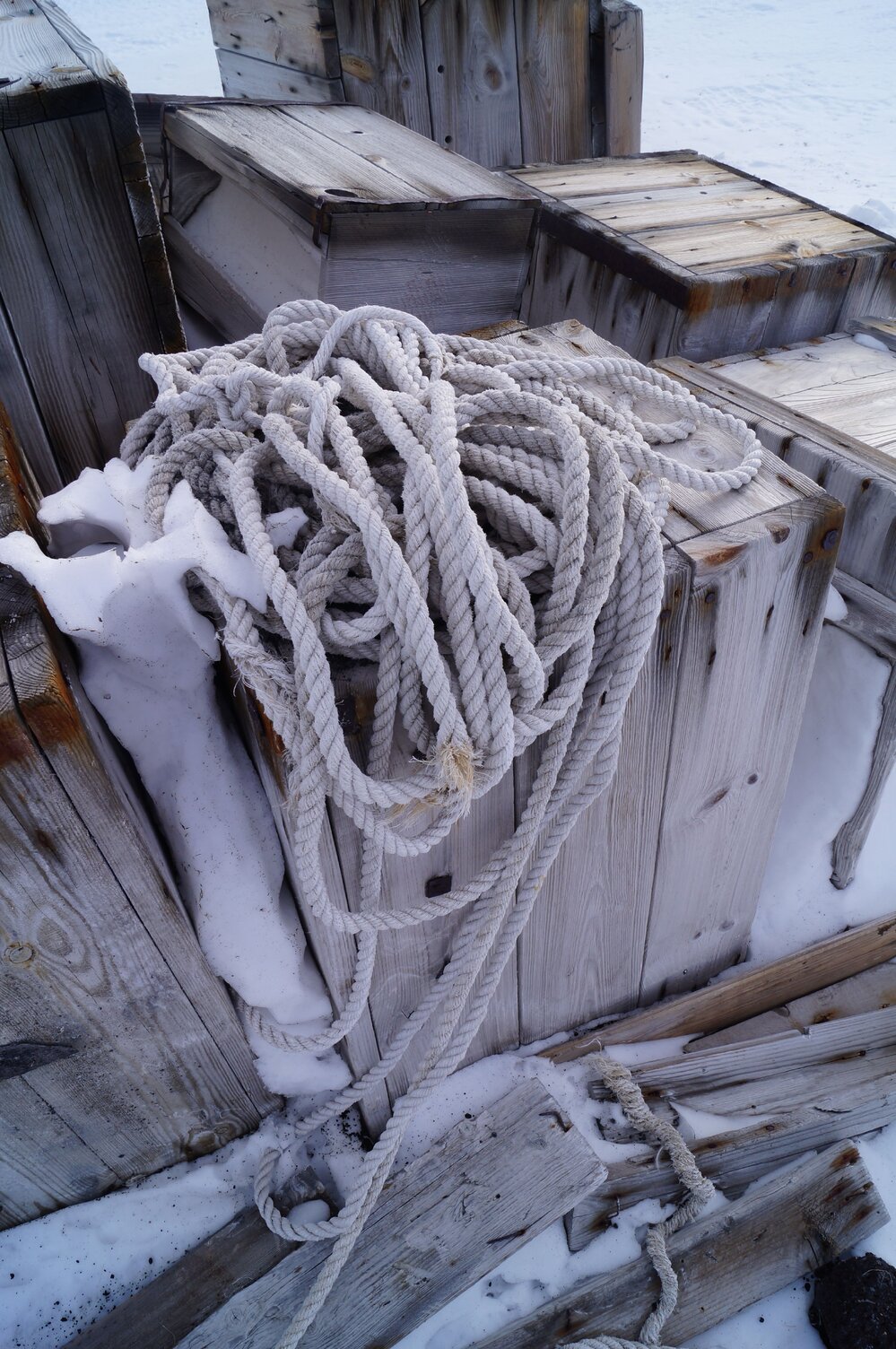 North stack fuel cache, Cape Evans (012)