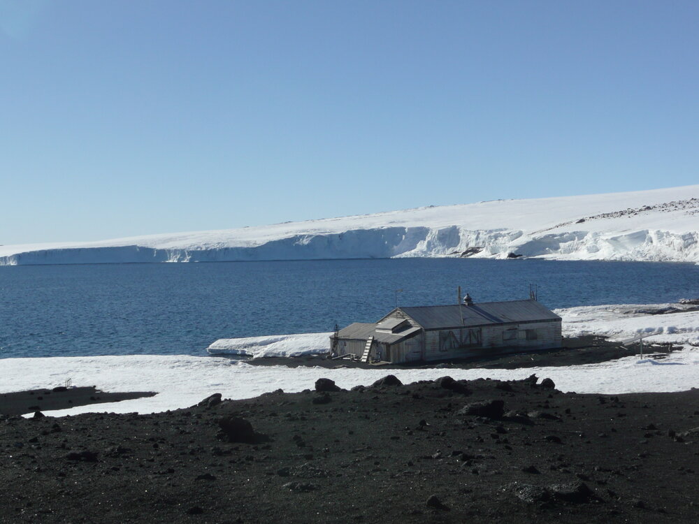 Scott's 'Terra Nova' hut at Cape Evans (002)