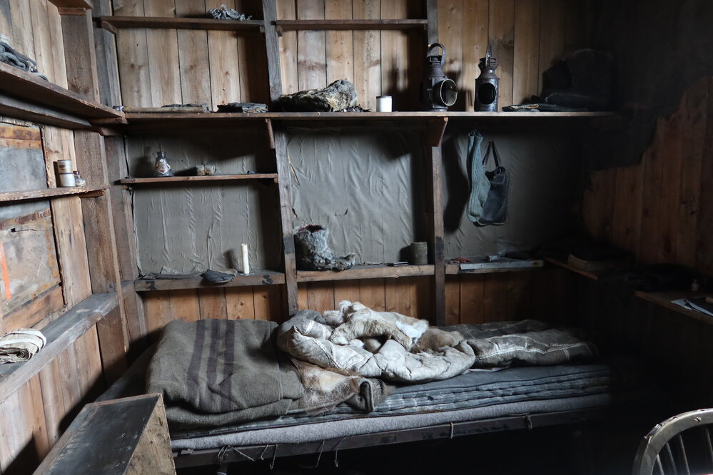 2022-23 Scott's 'Terra Nova' hut inspection, interior (003)