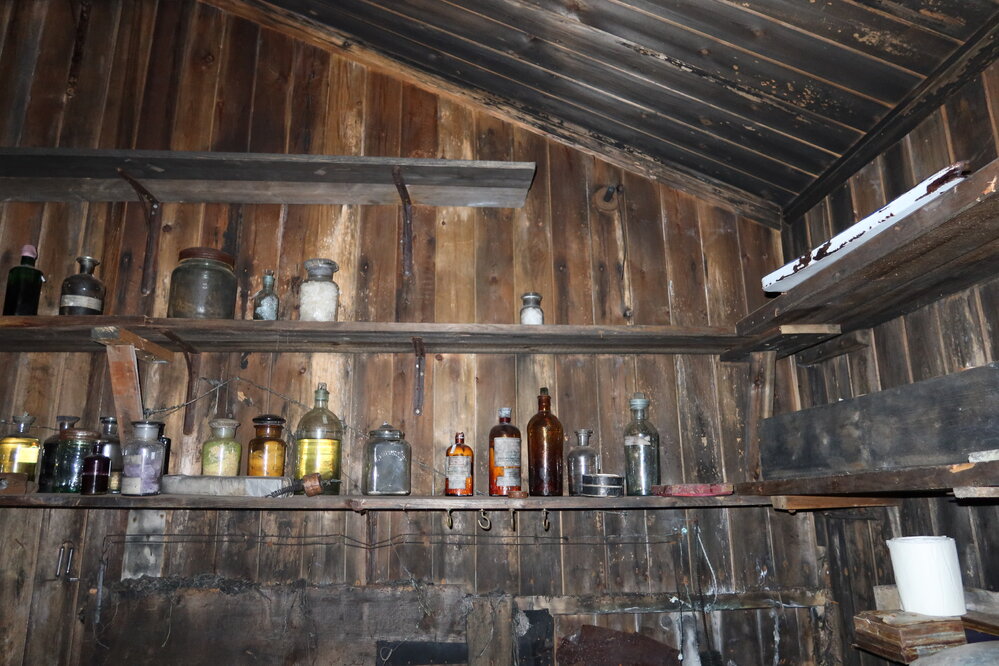 2022-23 Scott's 'Terra Nova' hut inspection, interior (071)