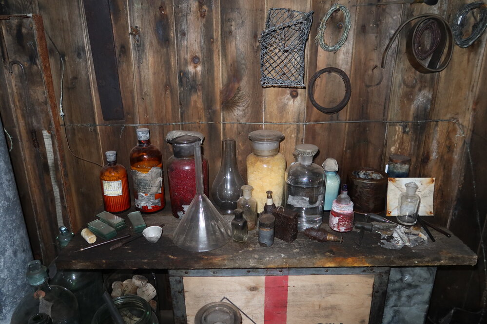 2022-23 Scott's 'Terra Nova' hut inspection, interior (087)