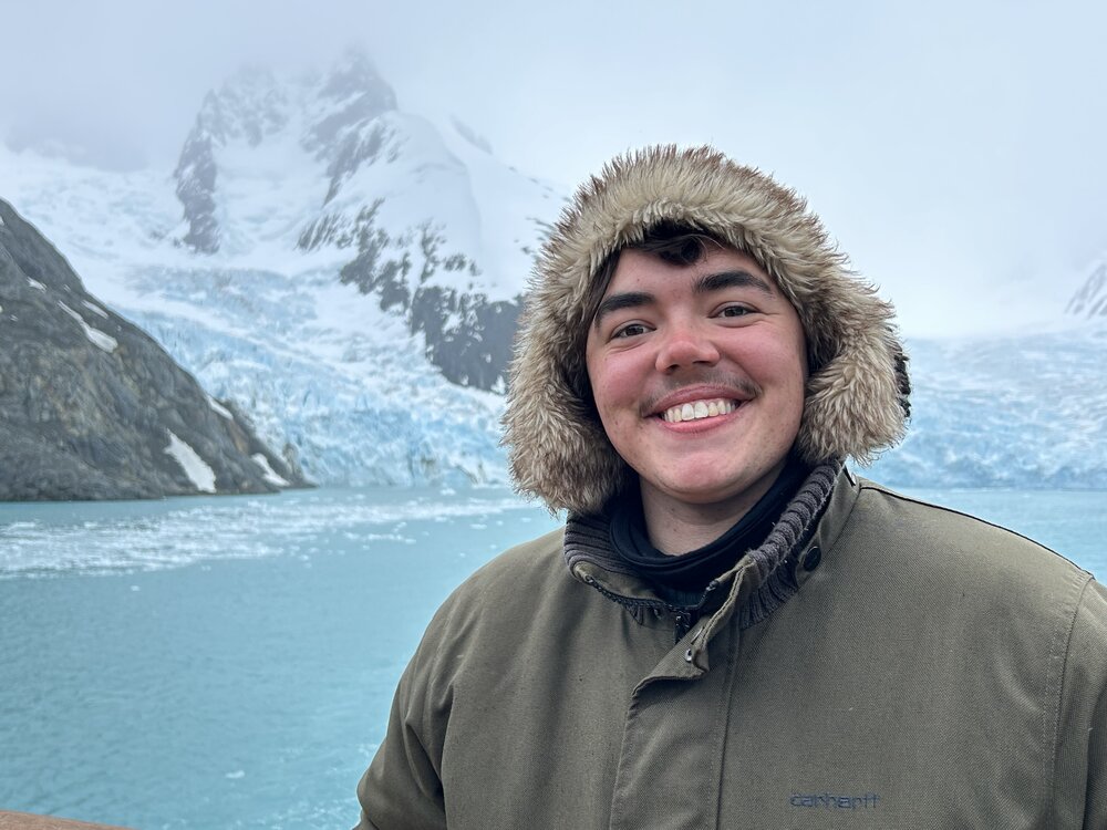 Inspiring Explorer Charlie Thomas (001)