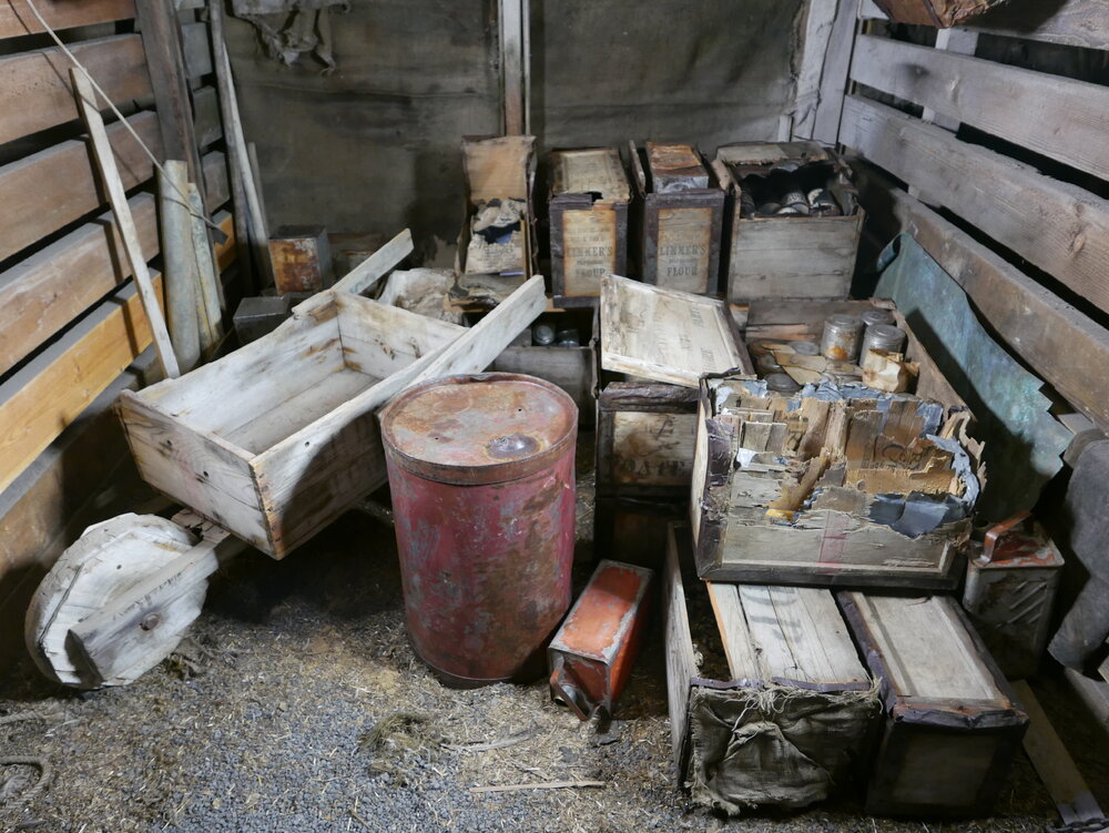 2018-19 Butter Point and other artefacts installed at Cape Evans