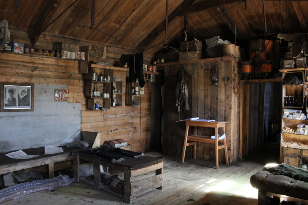 2018-19 Shackleton's 'Nimrod' hut inspection, interior (008)