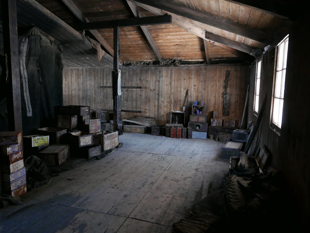 2018-19 Scott's 'Discovery' hut inspection, interior (015)
