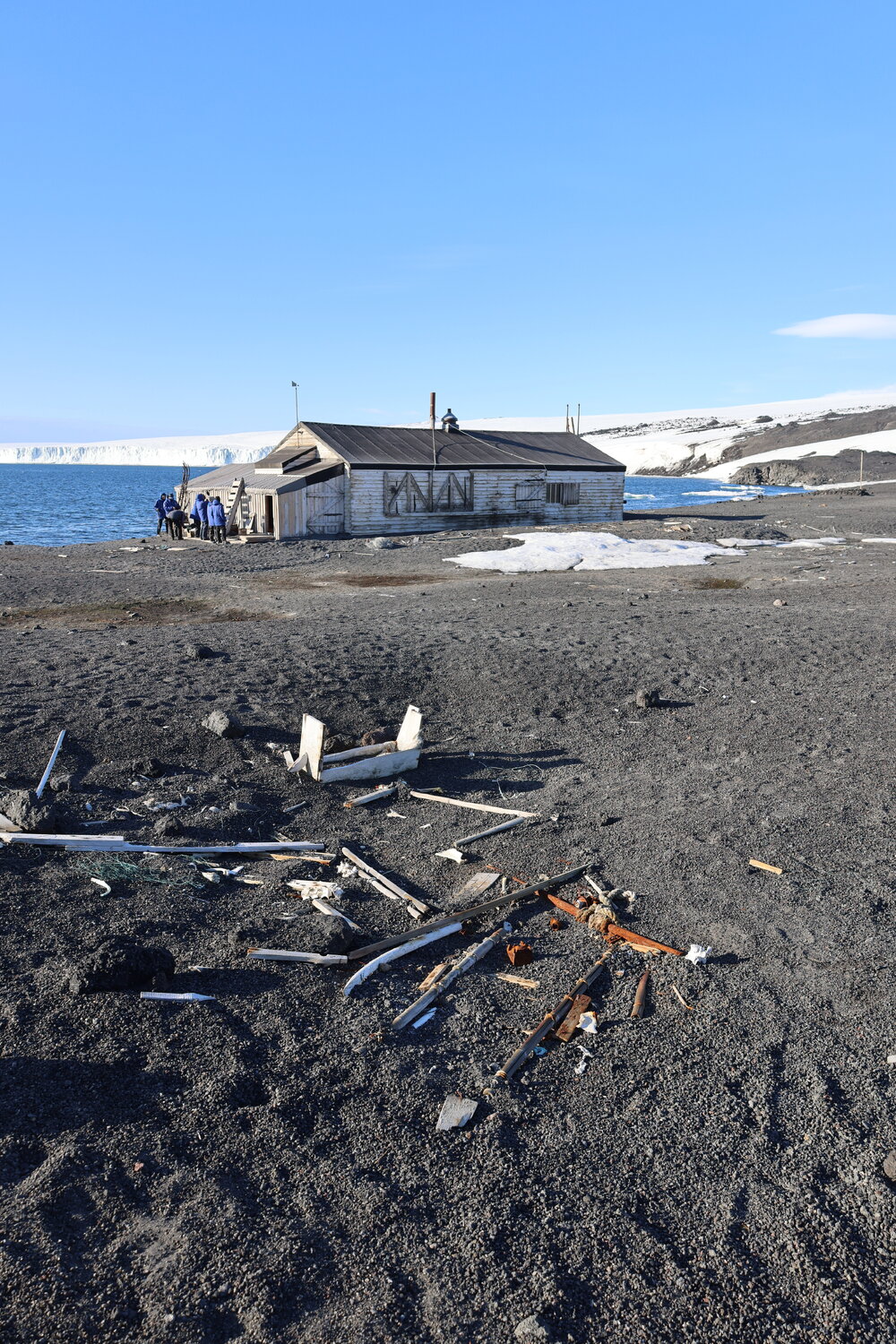 2025 Scattered artefacts, Cape Evans