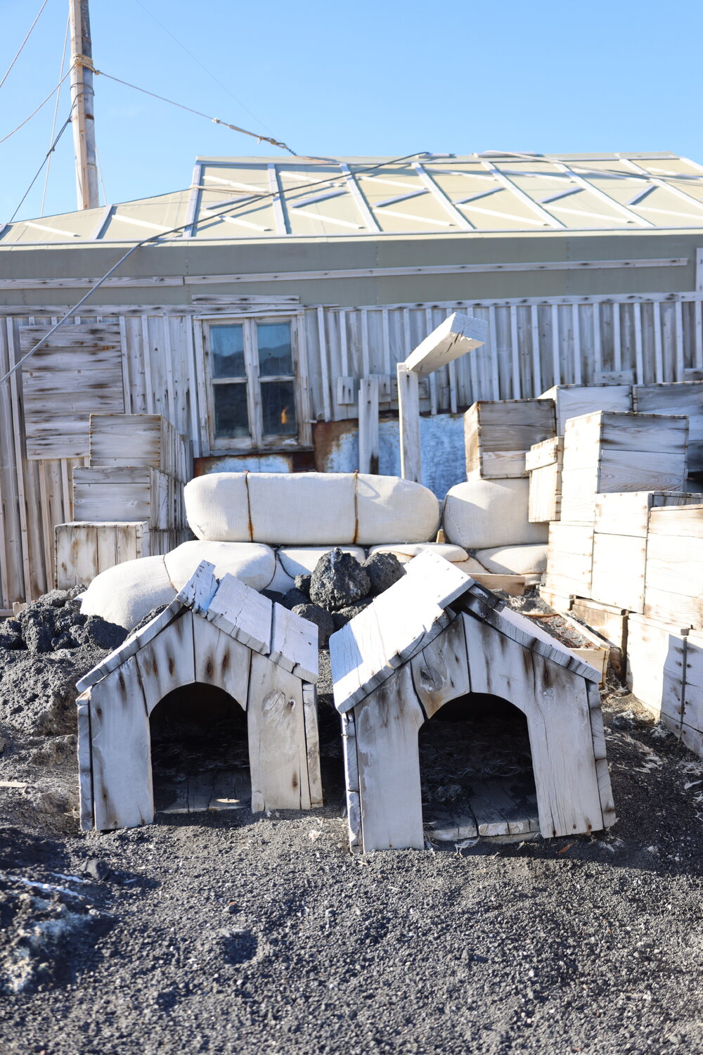 2025 Shackleton's 'Nimrod' hut, Cape Royds