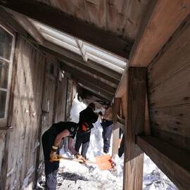 Snow Removal from Scott's 'Discovery' hut (004)