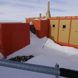 2020-21 Hillary's TAE/IGY hut Inspection - Exterior (009)