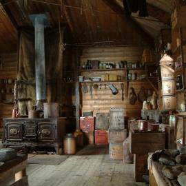 2005 Shackleton's 'Nimrod' Hut interior, Cape Royds (001)