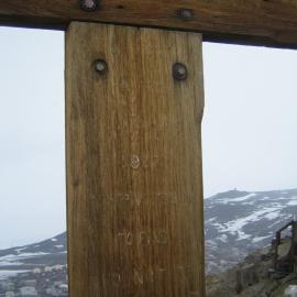 2005 Observation Hill Cross (002)