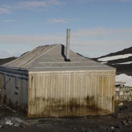 2005 Shackleton's 'Nimrod' hut, before K441 South East elevation