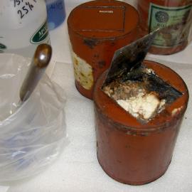 2006 Opening a can (001)