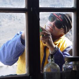 2006 Conservators at work, Steve Brown at Shackleton's 'Nimrod' hut, Cape Royds