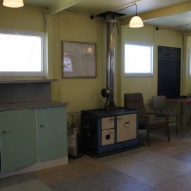 2019-20 Hillary's TAE/IGY Hut inspection, interior (030)