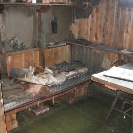 2003 K440 at Scott's 'Terra Nova' hut, interior - Bed in Scott's Cubicle