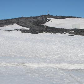 2002 K440 at Cape Evans - View up Wind Vane Hill