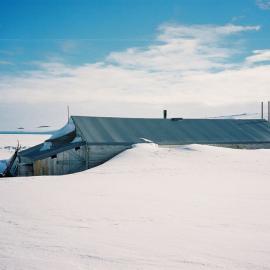 2002 Scott's 'Terra Nova' hut, South elevation (001)