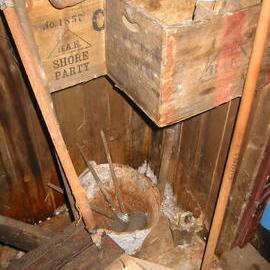2002 Scott's 'Terra Nova' hut, interior survey image - Cold Porch (006)
