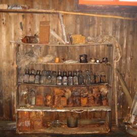 2002 Scott's 'Terra Nova' hut, interior survey image - Messdeck (023)