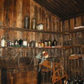 2002 Scott's 'Terra Nova' hut, interior survey image - Physical Laboratory (001)