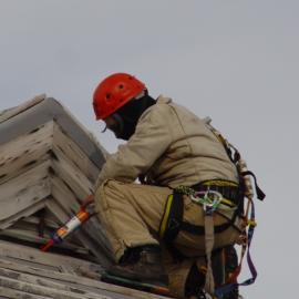 2004-05 Shackleton's 'Nimrod' hut , roof (006)