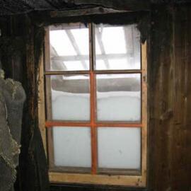 2004-05 Scott's 'Discovery' hut inspection, winter, interior (001)