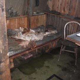 2004-05 Scott's 'Terra Nova' hut, snow removal results (015)