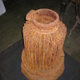 2007 K170, Scott's 'Terra Nova' Hut - Cast iron Gurney's Patent stove (001)