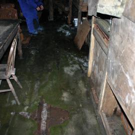 2004-05 Scott's 'Terra Nova' hut, Cape Evans, Interior (03)