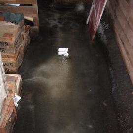 2004-05 Scott's 'Terra Nova' hut, work task, inspection (32)