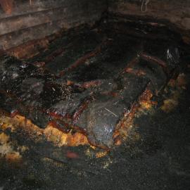 2004-05 Scott's 'Terra Nova' hut, work task, inspection (41)