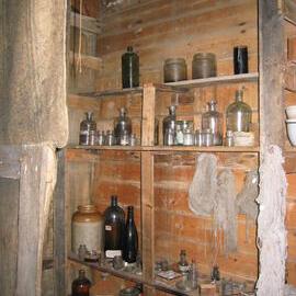2003-04 Bottles and rope on east wall of Shackleton's 'Nimrod' Hut