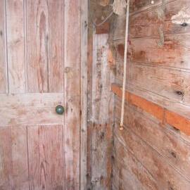 2003-04 Entrance porch to Shackleton's 'Nimrod' Hut (001)