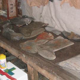 2003-04 Bunk and footwear along south wall in Shackleton's 'Nimrod' Hut (002)