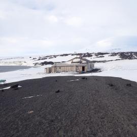 Exterior view of Scott's 'Terra Nova' hut (011)