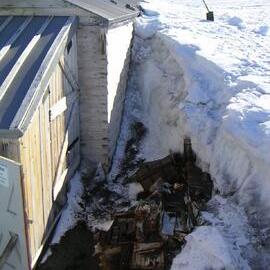 2002-03 Snow build up south Annexe and south wall of Scott's 'Terra Nova' Hut (001)