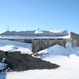 2008-09 'Terra Nova' hut, General exterior (159)