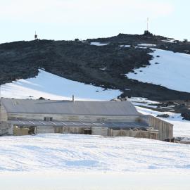 2008-09 'Terra Nova' hut, General exterior (165)