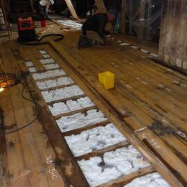 2008-09 'Terra Nova' hut, floor (321)