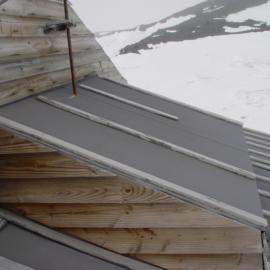 2004-05 Scott's 'Terra Nova' hut conservation (117)