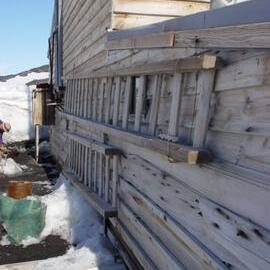2004-05 Scott's 'Terra Nova' hut conservation (164)