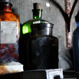 2008-09 'Terra Nova' hut, interior artefacts (121)