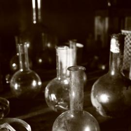 2008-09 'Terra Nova' hut, interior artefacts (135)